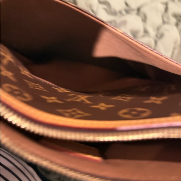 Louis Vuitton Monogram Odeon PM Authentic - Picture 5 of 11